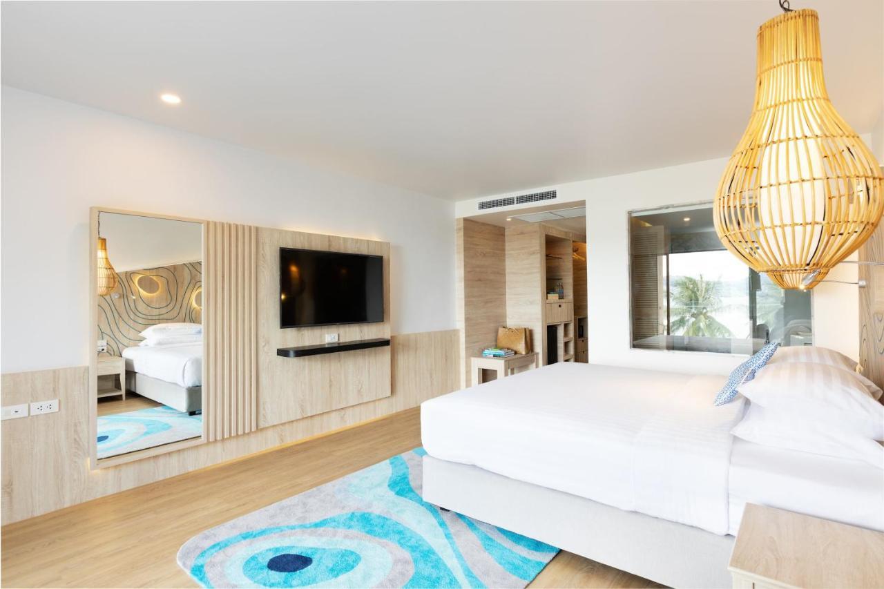 Liv Hotel Phuket Patong Beachfront Exterior foto