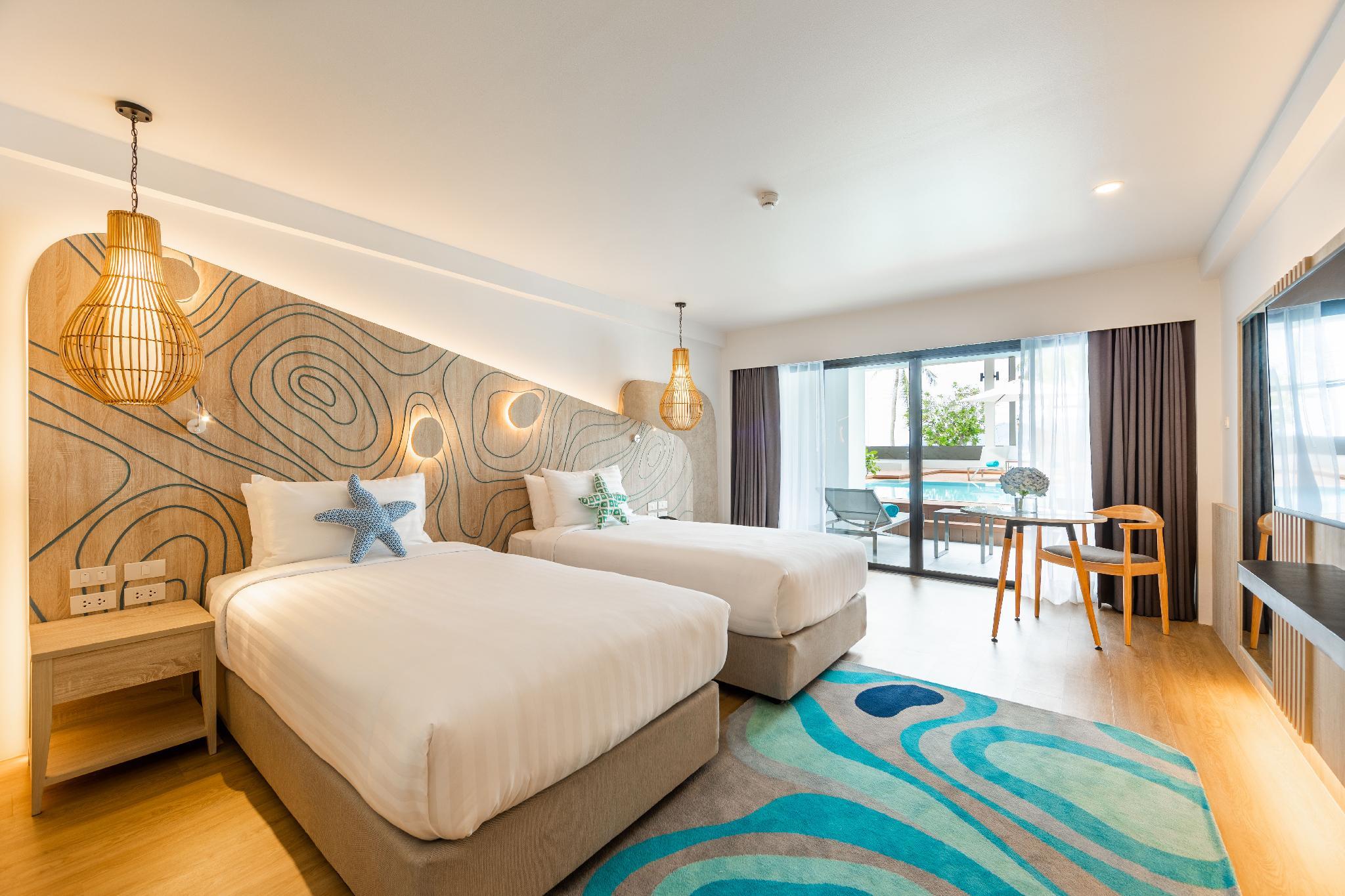 Liv Hotel Phuket Patong Beachfront Exterior foto